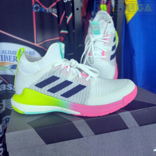 Волейбольные кроссовки Adidas Crazyflight Mid белый (HP3337)dd