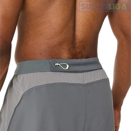Мужские спортивные шорты для бега Asics ROAD 2-N-1 5IN SHORT серый (2011D245-020) AW2026