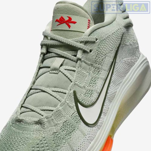 Баскетбольні / волейбольні кросівки Nike Zoom GT Hustle 3 FV5953-300зелений